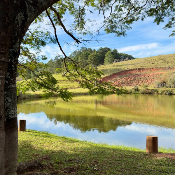 CHÁCARA 3 SUITES + HILUX SW4 OU R$ 995K NO PIX